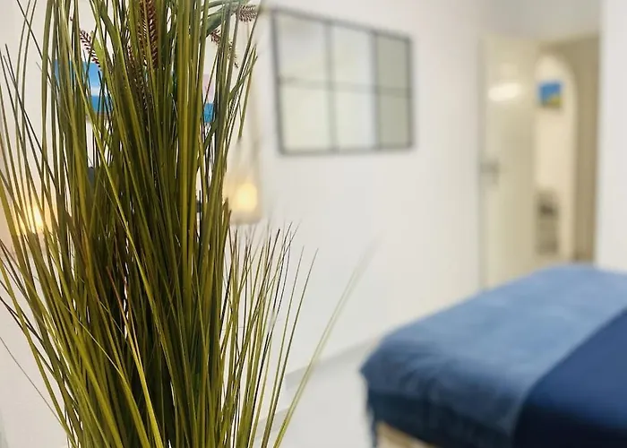 Lovely Ground Floor Apartment 5 Min From The Beach