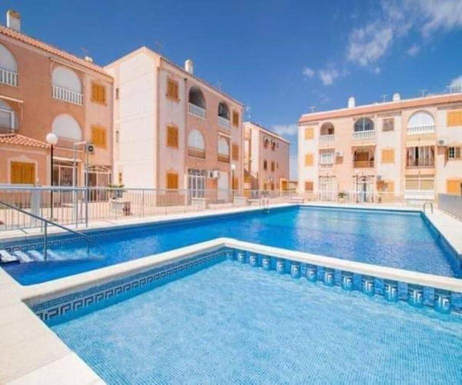 Apartament Lovely Ground Floor 5 Min From The